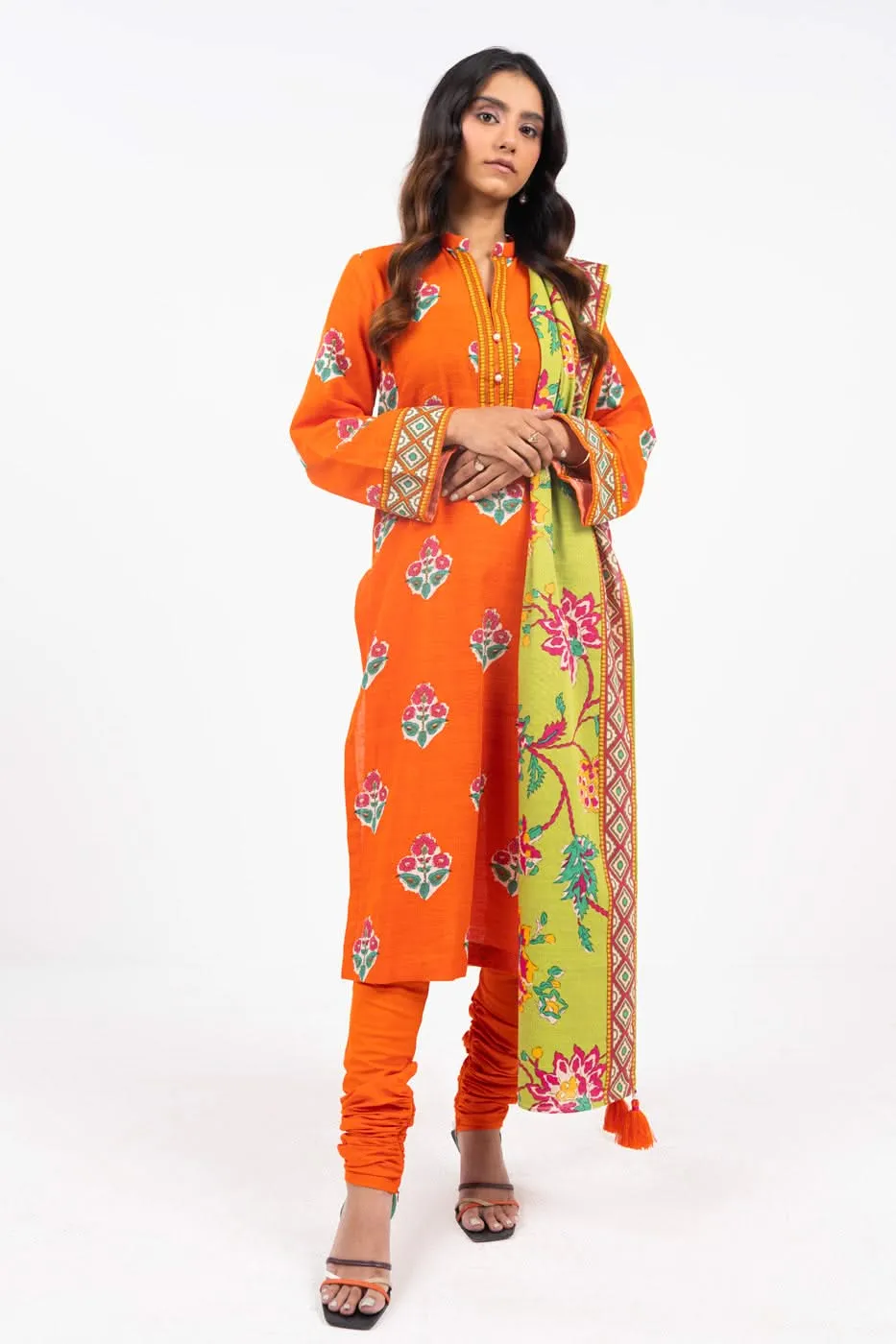 3 Piece Printed Khaddar Suit With Light Khaddar Dupatta