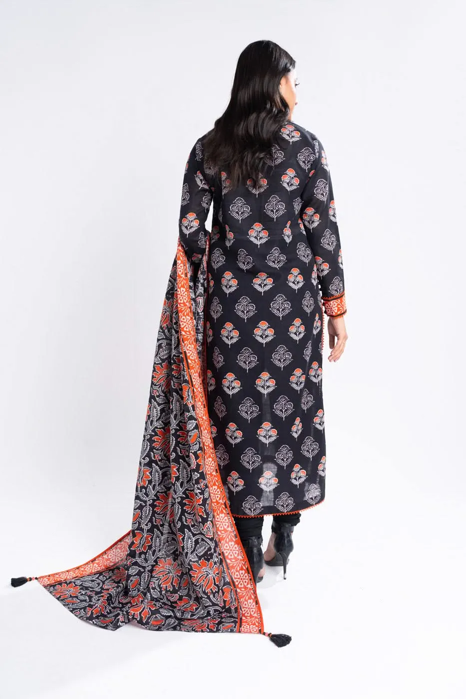 3 Piece Printed Khaddar Suit With Light Khaddar Dupatta