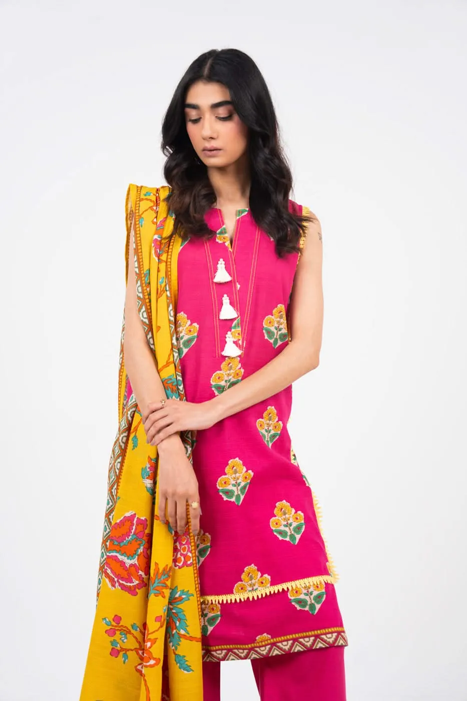 3 Piece Printed Khaddar Suit With Light Khaddar Dupatta