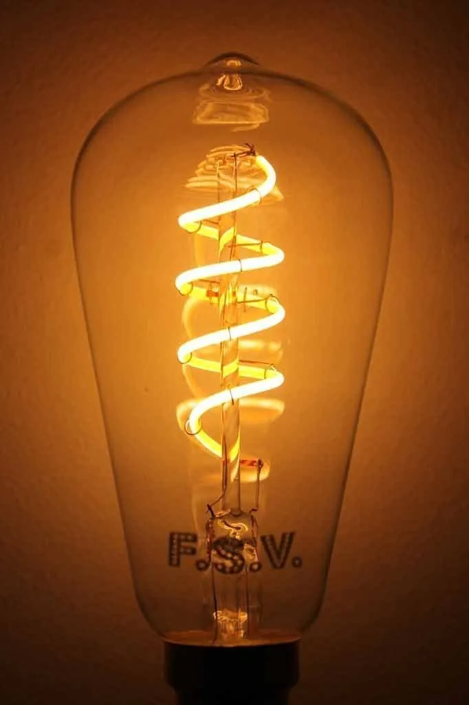 5W E27 Filament LED Spiral ST64 Teardrop 2200K Bulb Dimmable