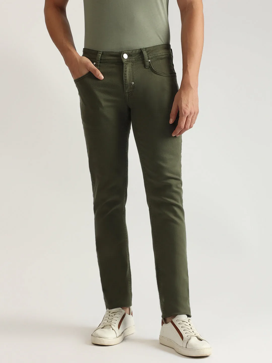 Antony Morato Men Green Solid Mid-Rise Tapered Fit Jeans