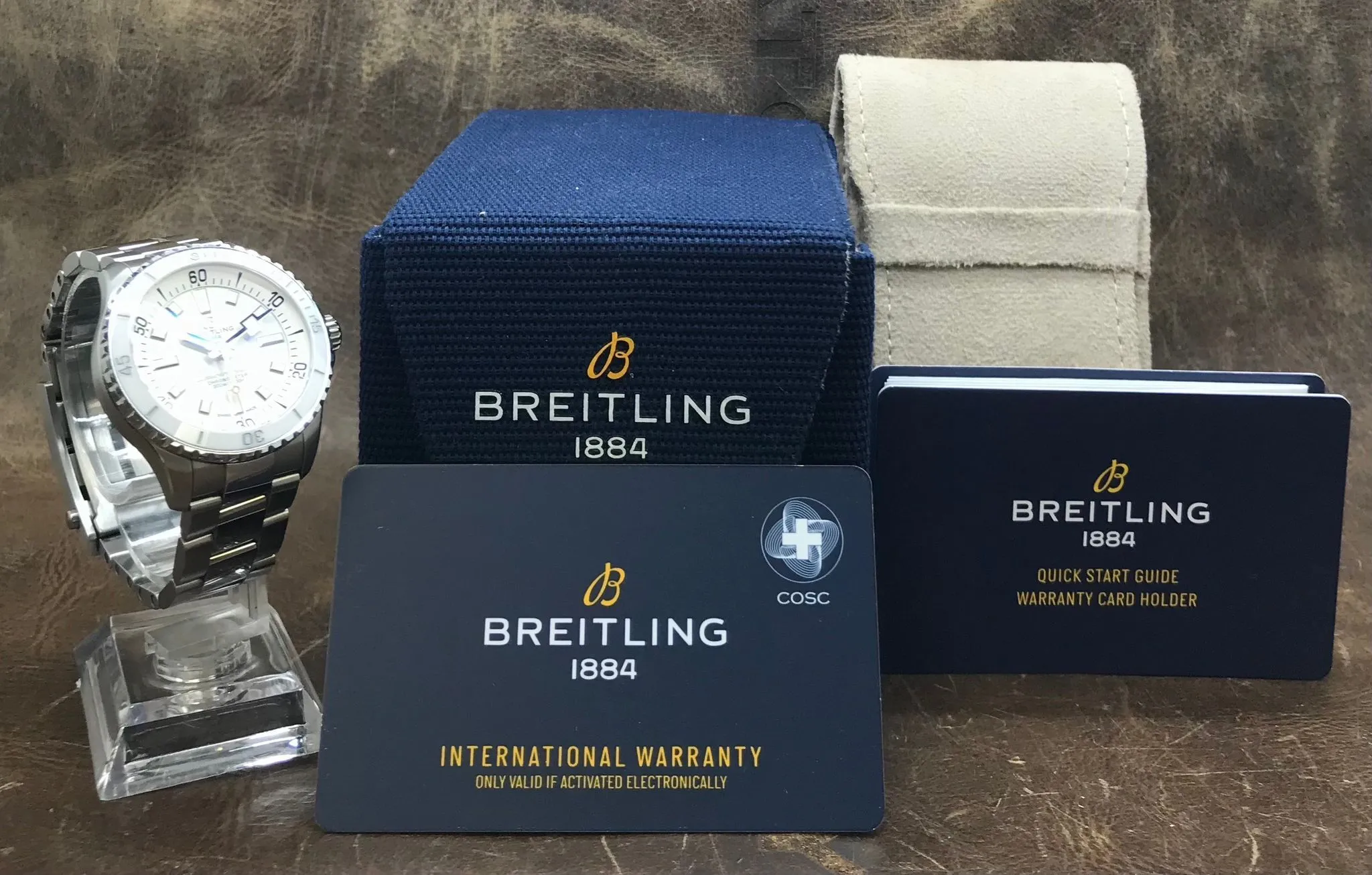 Breitling SUPEROCEAN AUTOMATIC 36 A17377 White Dial Automatic Watch