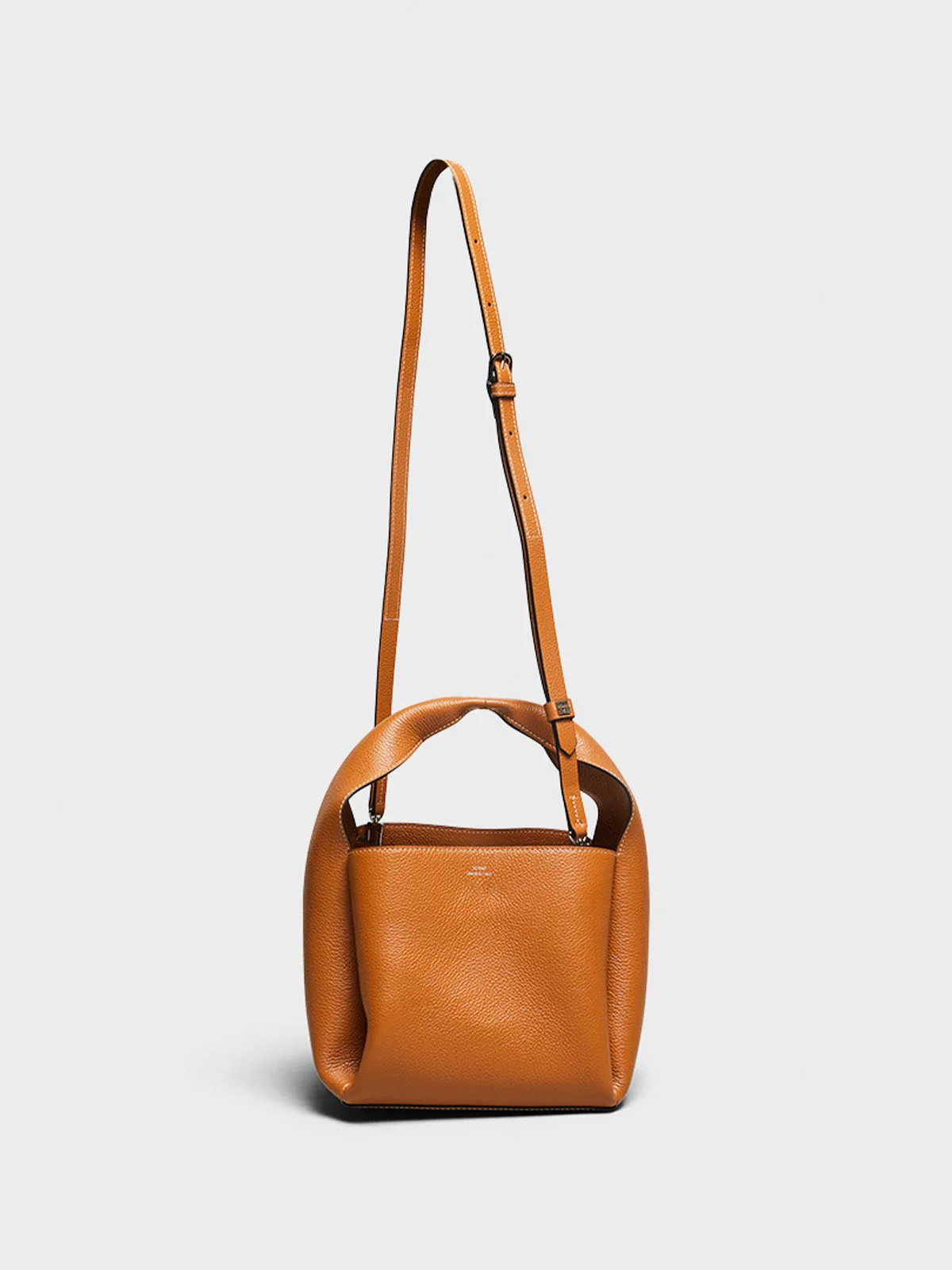 Bucket Bag in Tan