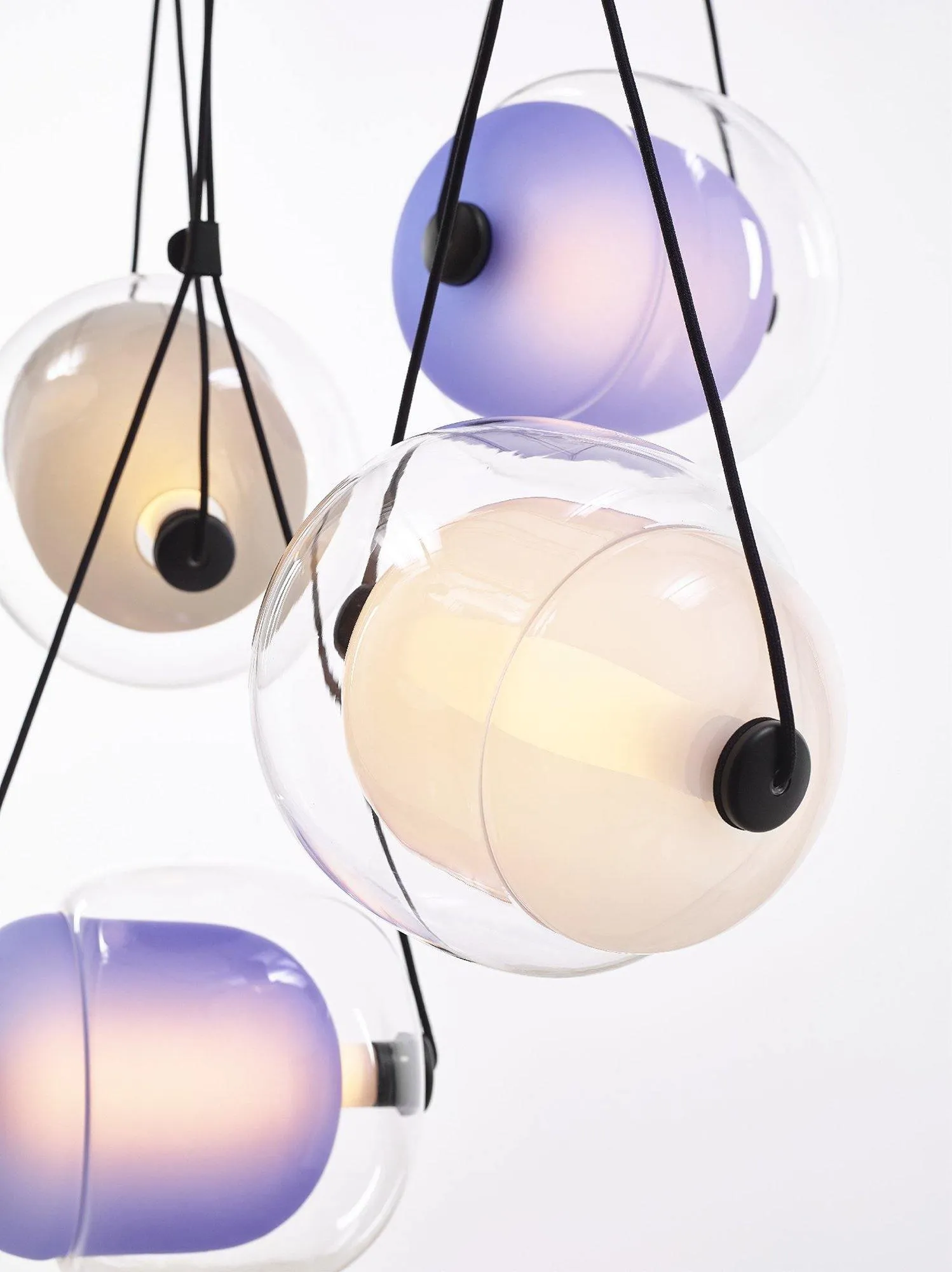 Capsula Pendant Light