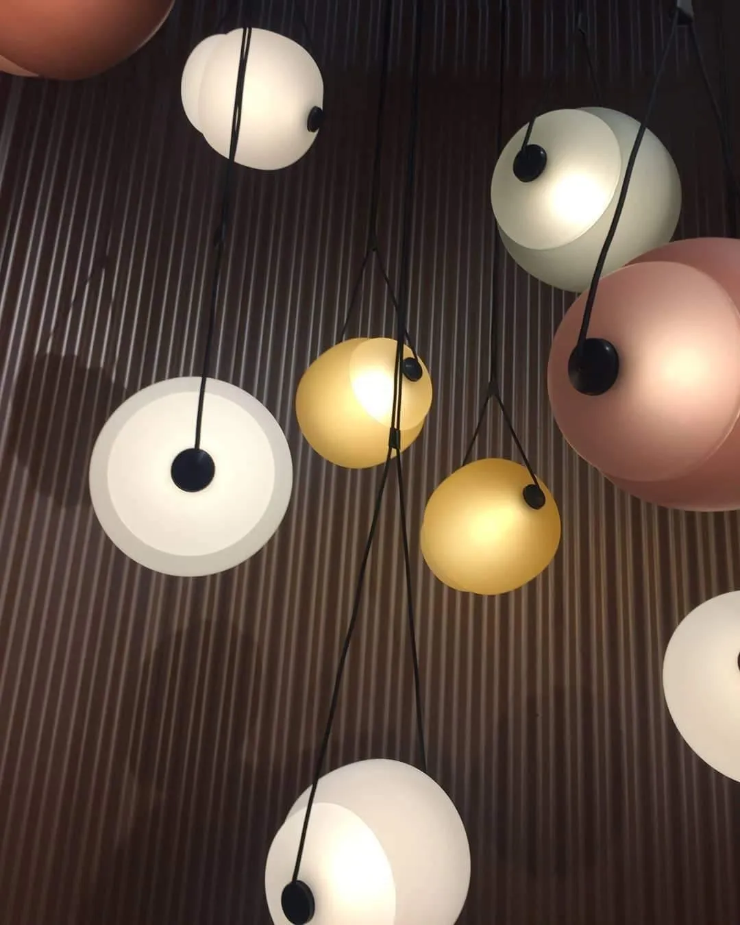 Capsula Pendant Light