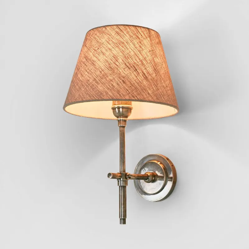 Classic Antique Brass Wall Light