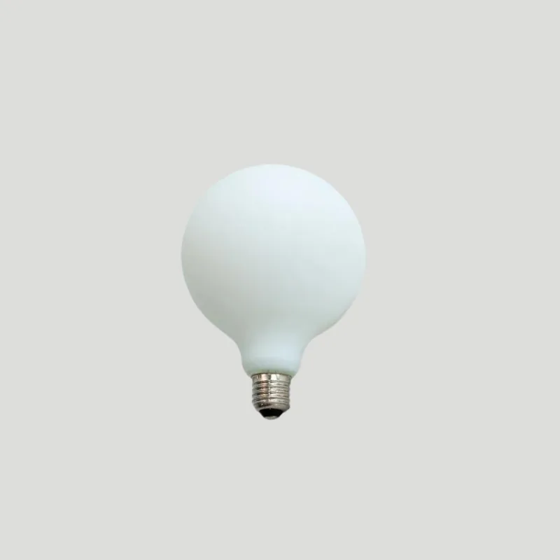 Dimmable E27 LED | G125 | 8W | 2700K