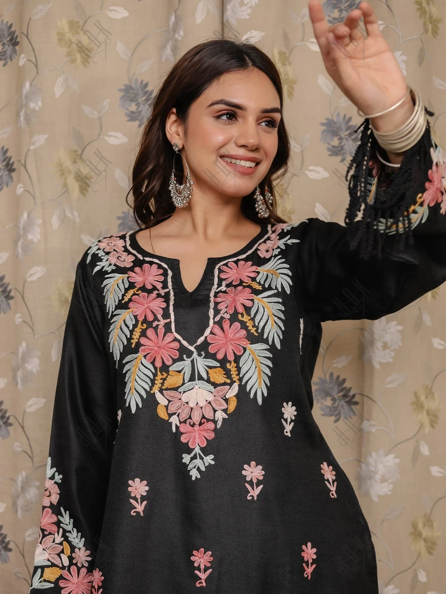 Falak Kashmiri Long Kurta - Black