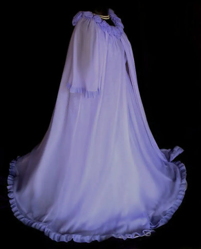 *FROM MY OWN PERSONAL COLLECTION - RARE, RARE VINTAGE JENELLE OF CALIFORNIA PEIGNOIR & NIGHTGOWN SET ADORNED WITH  DOUBLE NYLON ROSES IN FRENCH LILAC