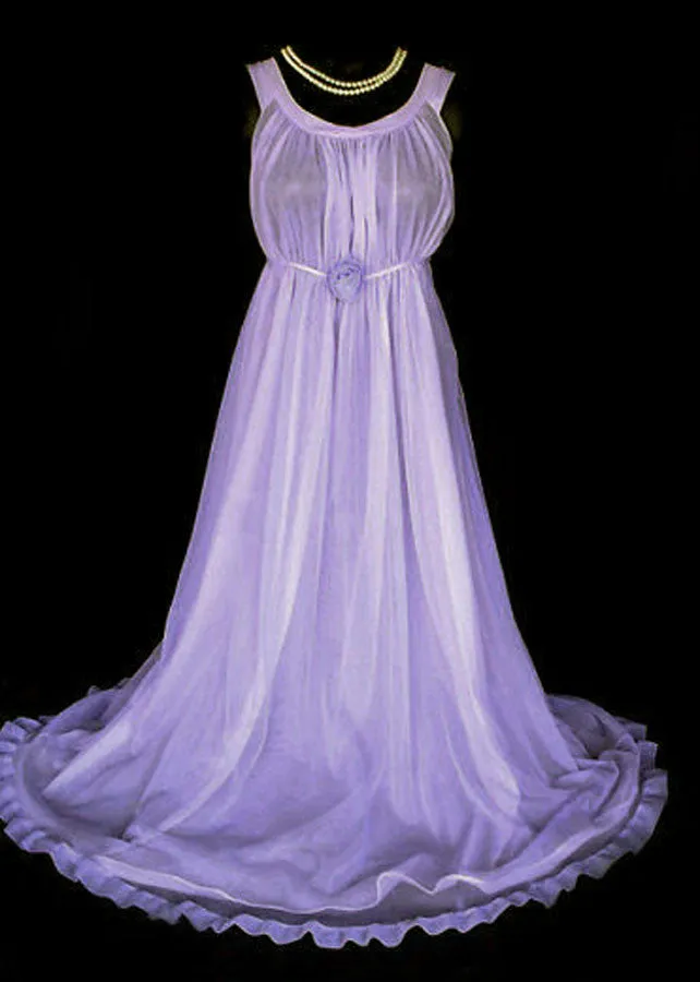 *FROM MY OWN PERSONAL COLLECTION - RARE, RARE VINTAGE JENELLE OF CALIFORNIA PEIGNOIR & NIGHTGOWN SET ADORNED WITH  DOUBLE NYLON ROSES IN FRENCH LILAC