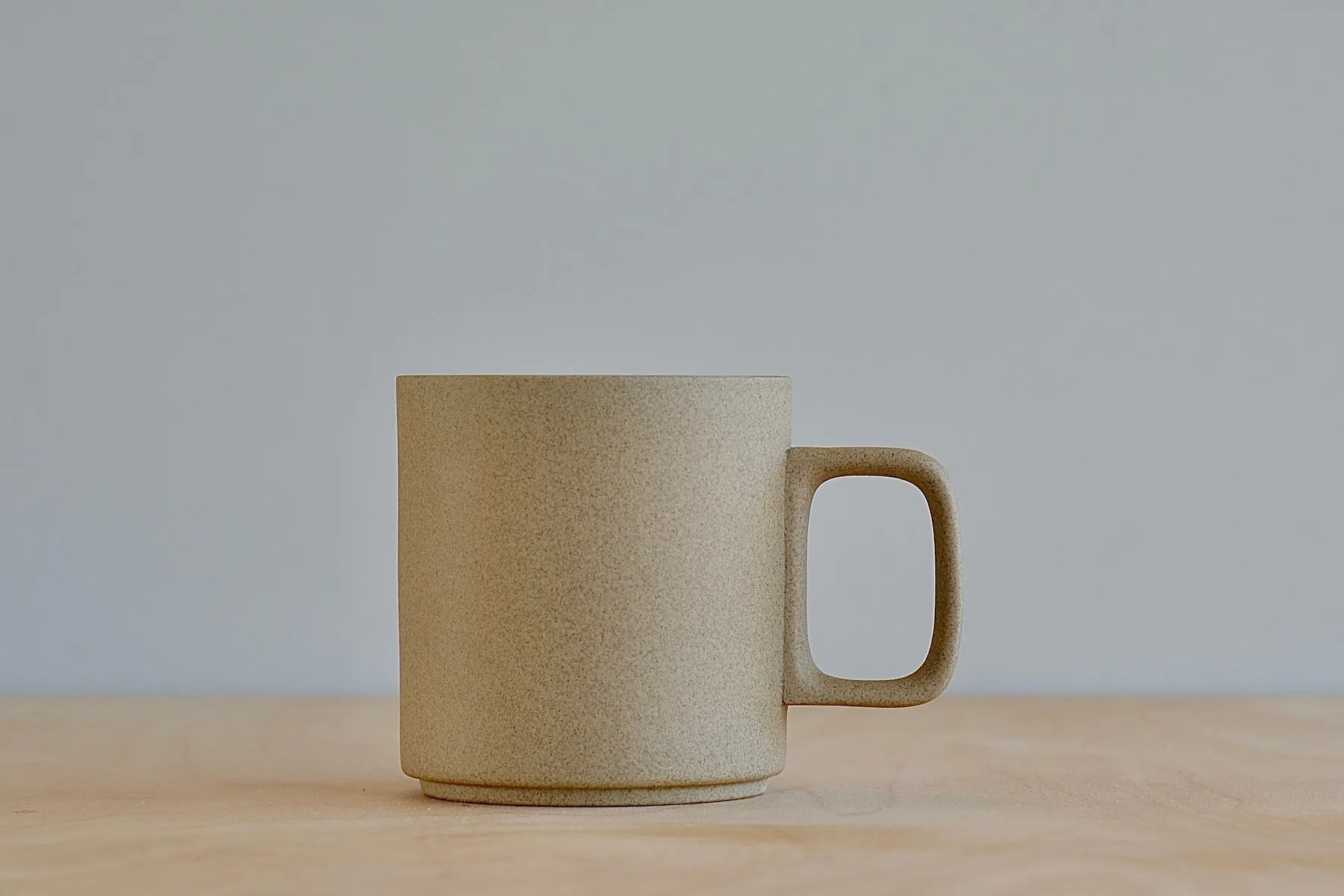 Hasami Mug Medium (20) in Natural