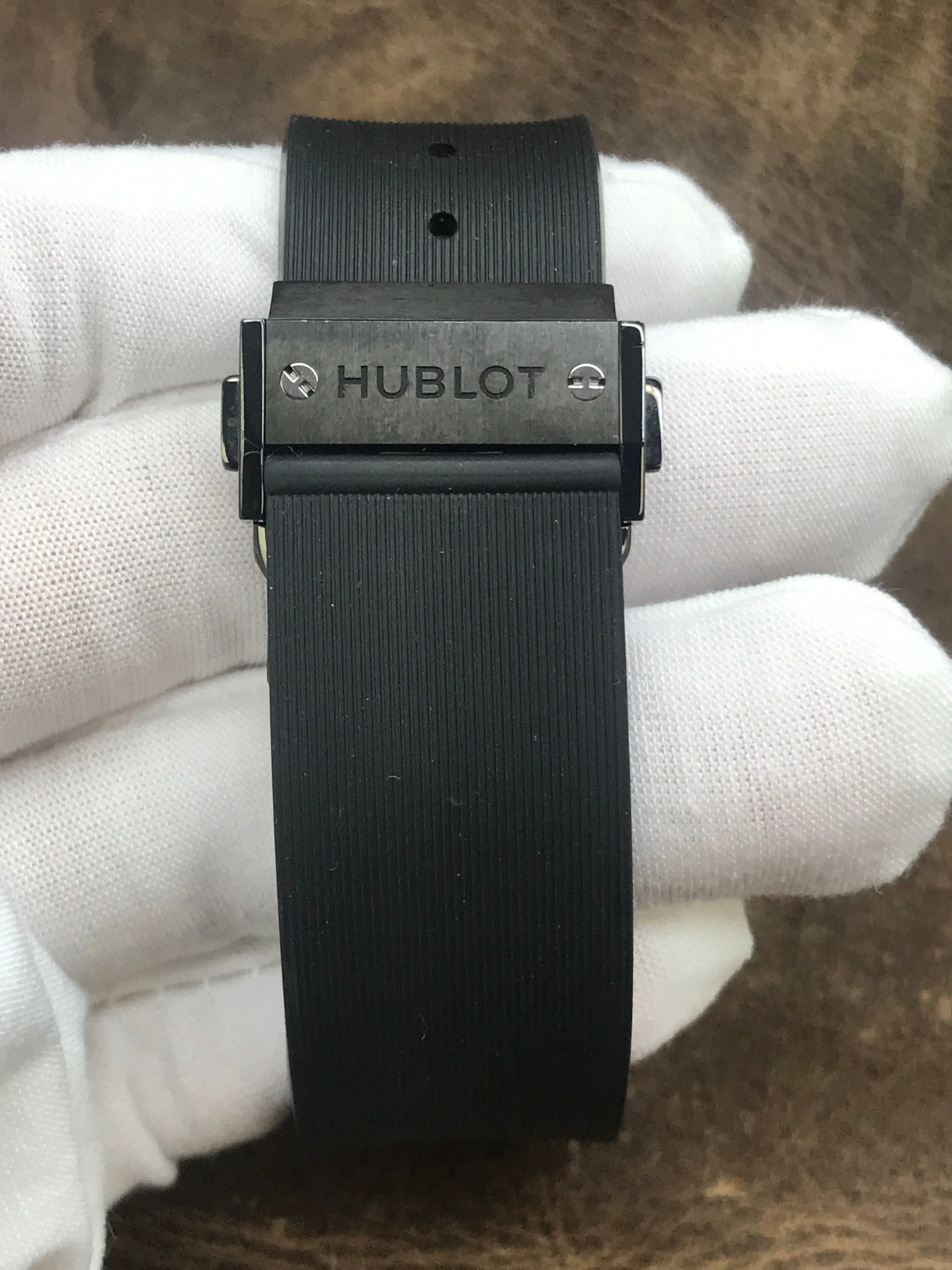 Hublot Classic Fusion Black Magic Chronograph 521.CM.1771.RX Matte black carbon fiber dial Dial Automatic Men's Watch