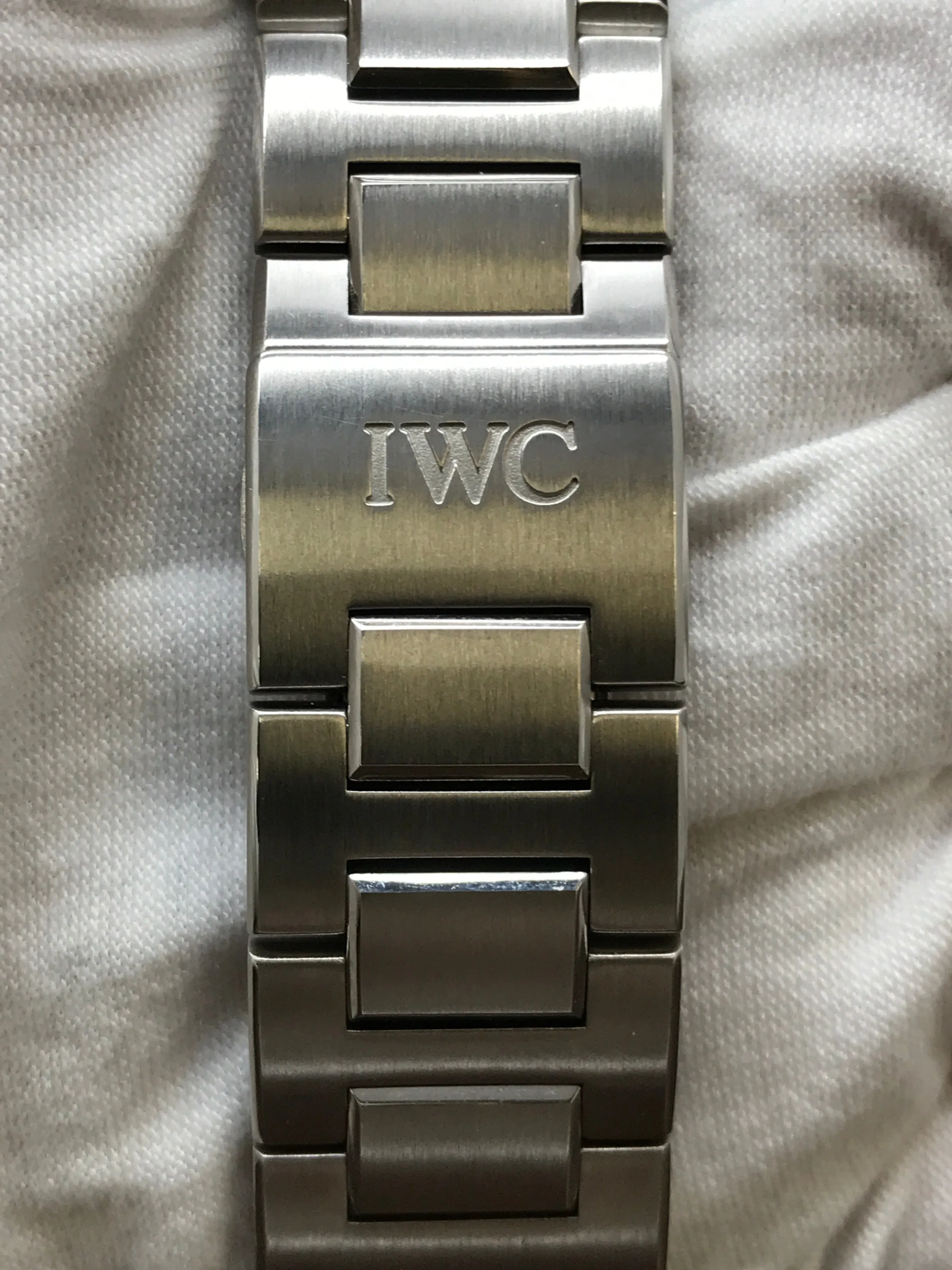 IWC Ingenieur Ken Noguchi Sherpa fund 200pcs L.E IW322712 Brown Dial Automatic Men's Watch