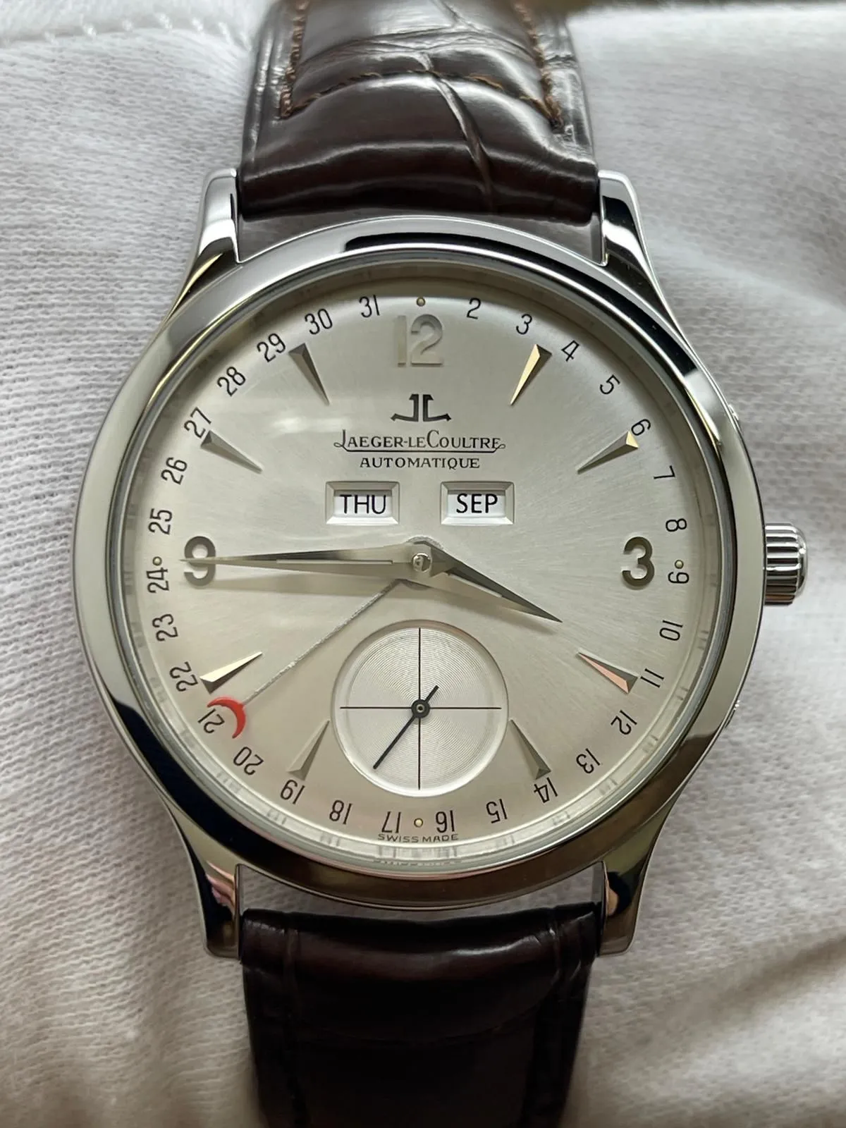 Jaeger-Lecoultre Master Control Calendar 140.8.87 Silver Dial Automatic Men's Watch