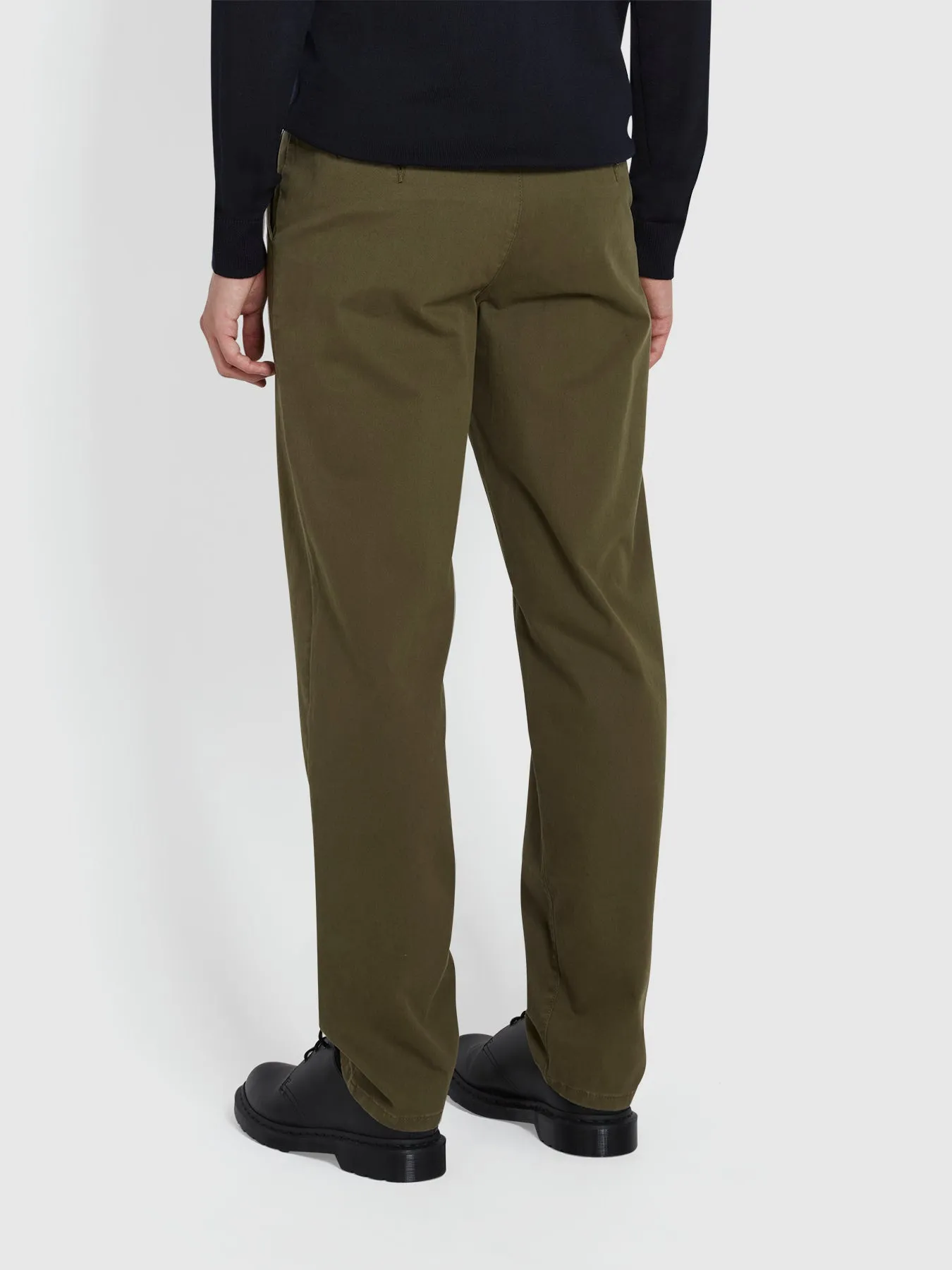 Norwood Regular Fit Chinos In Olive Green