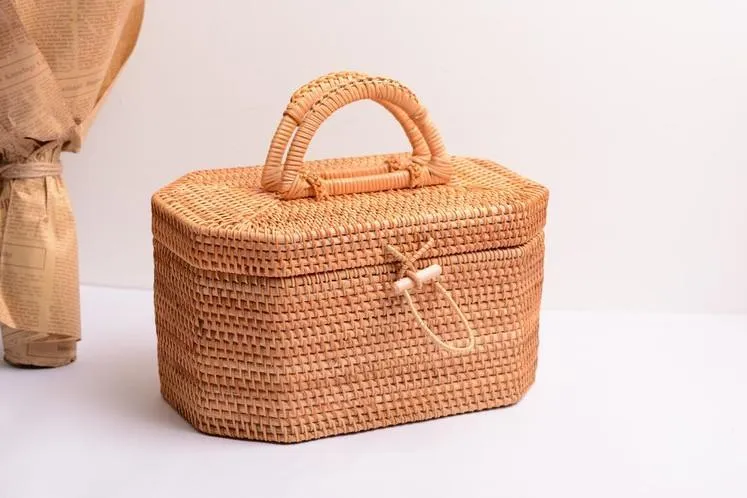 Rattan Wicker Serving Basket, Storage Baskets for Picnic, Kitchen Storage Baskets, Woven Storage Baskets with Lid