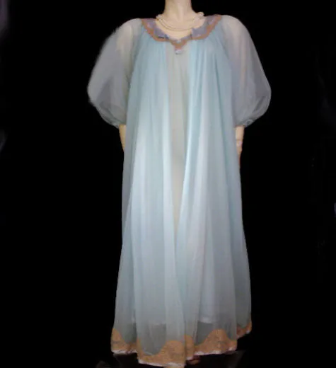 *VINTAGE JENELLE DOUBLE NYLON PEIGNOIR & NIGHTGOWN SET WITH SATIN & ECRU LACE TRIM IN CARIBBEAN JEWEL