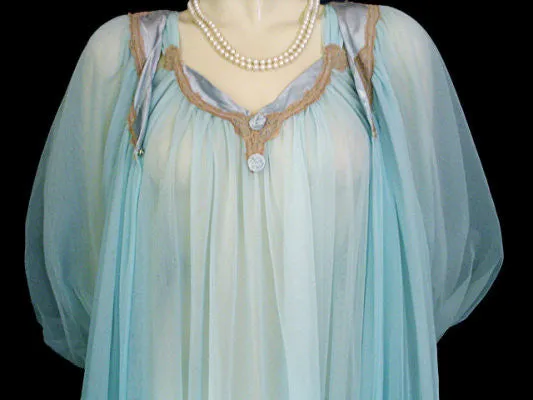 *VINTAGE JENELLE DOUBLE NYLON PEIGNOIR & NIGHTGOWN SET WITH SATIN & ECRU LACE TRIM IN CARIBBEAN JEWEL